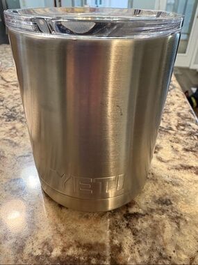 Yeti Stainless Steel Tumbler - Silver Brushed Finish
